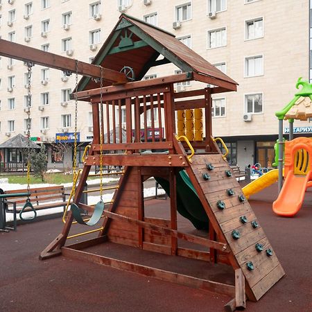One Bedroom Apartment Next To Arbat In The Heart Of Alma-Ata Buitenkant foto