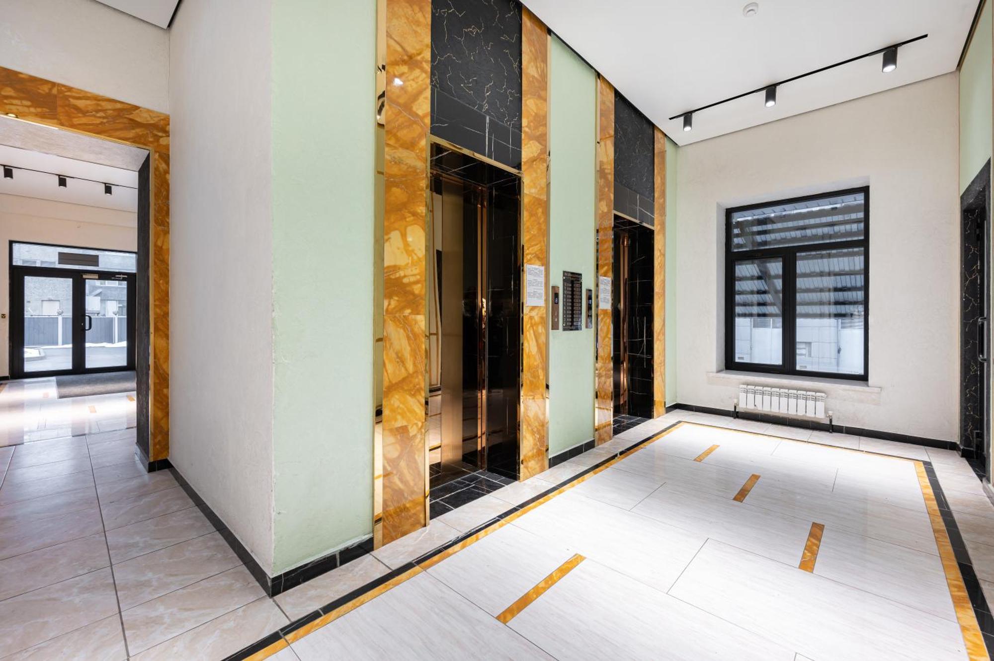One Bedroom Apartment Next To Arbat In The Heart Of Alma-Ata Buitenkant foto