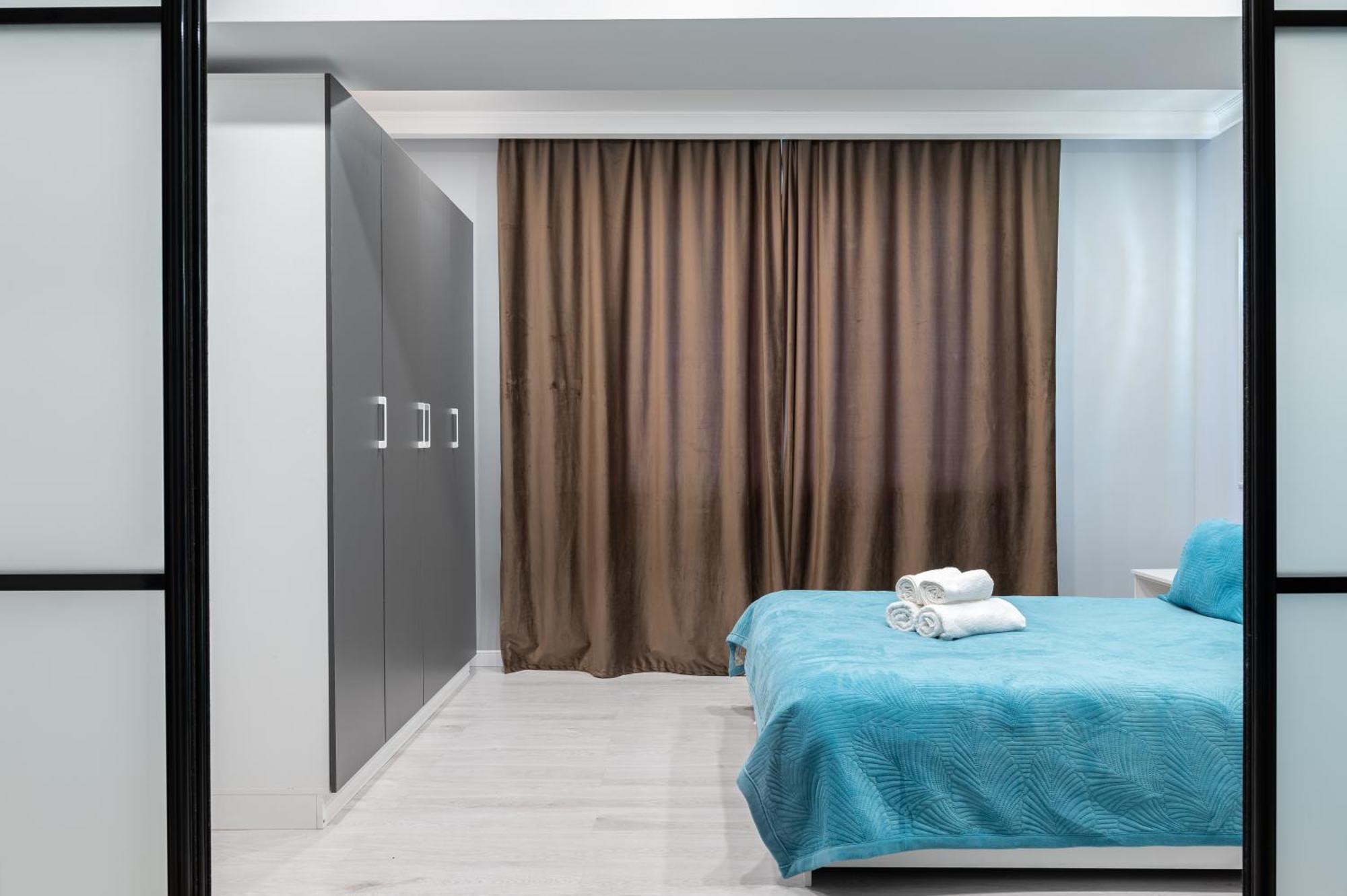 One Bedroom Apartment Next To Arbat In The Heart Of Alma-Ata Buitenkant foto